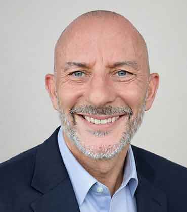 Andy Wertheim, Quvara Medical | Med Tech Business Review | Med-Tech CMO Services of the Year In UK