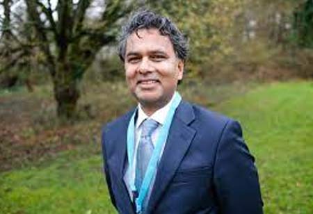Dr. Karl Marlowe, Chief Medical Officer, Oxford Health NHS Foundation Trust | Agri Business Review